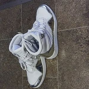 RARE court style K·Swiss shoes